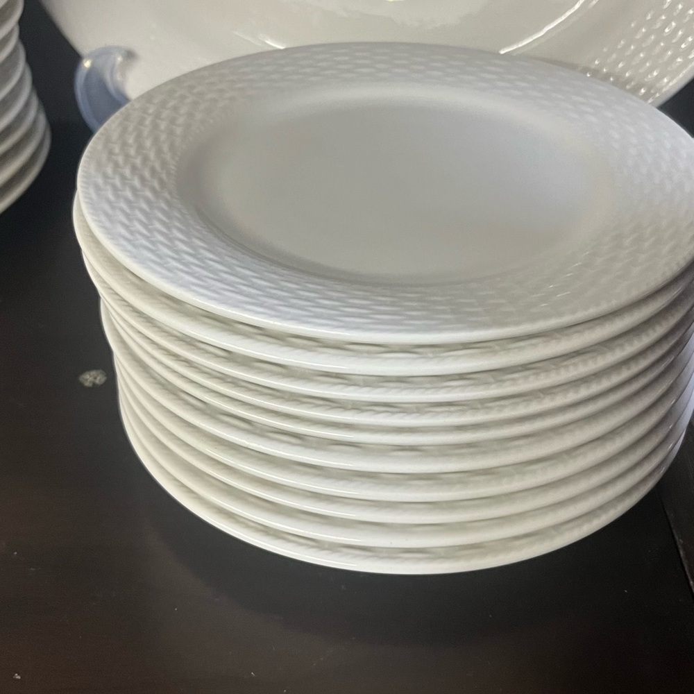Dinnerware by capri - Picture 3 of 9